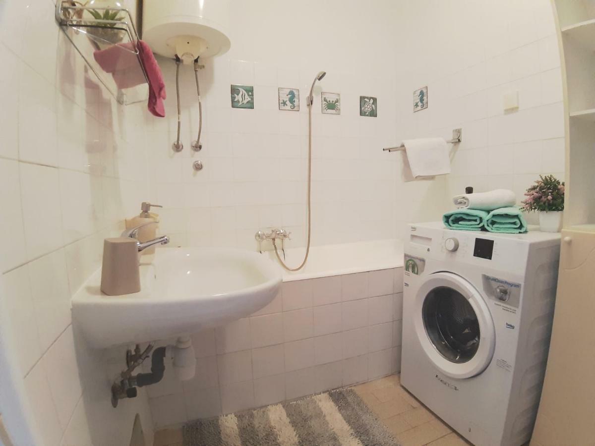 ספליט Beach Apartment Sweet Dora מראה חיצוני תמונה